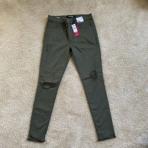 Express Legging ~ High Rise ~ Distressed ~ Supersoft Stretch